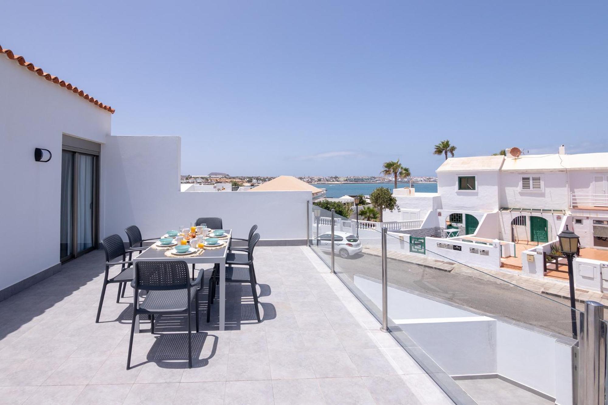 Apartment Holiday 2 Beachfront Corralejo By Holidays Home Екстериор снимка